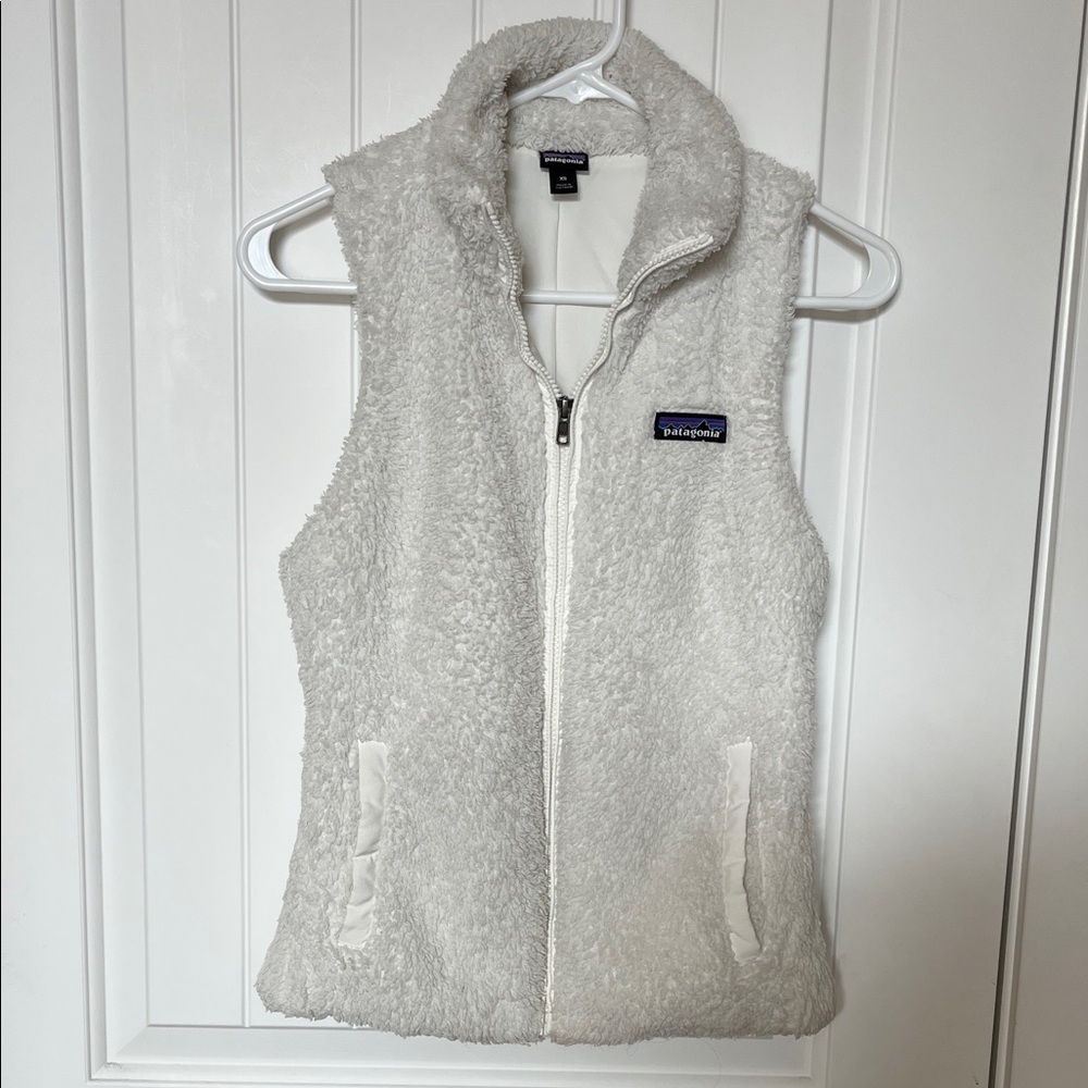 Patagonia Fleece Vest in Cream
